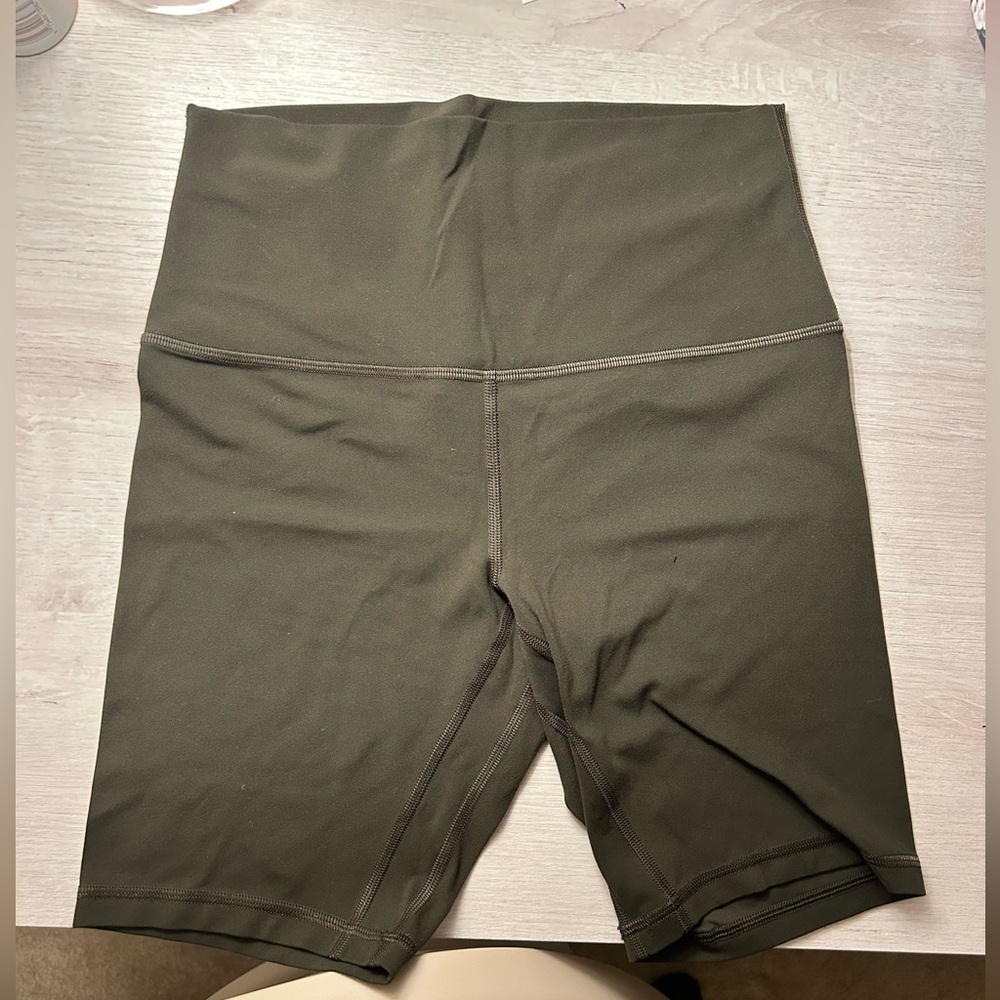 Lululemon bikers